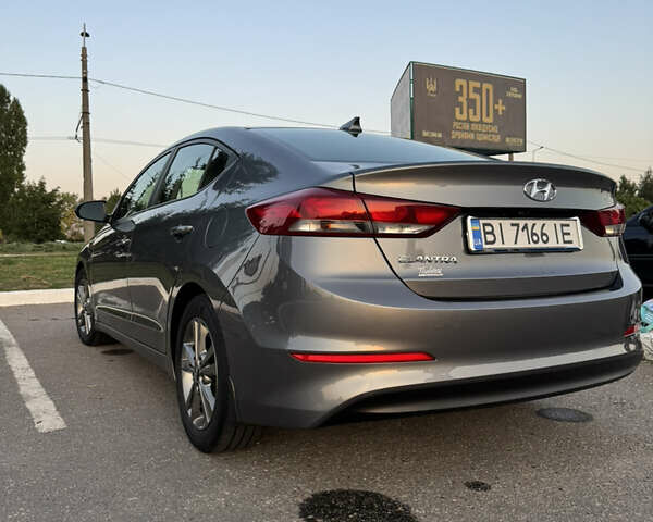 Сірий Хендай Елантра, об'ємом двигуна 2 л та пробігом 46 тис. км за 13500 $, фото 19 на Automoto.ua