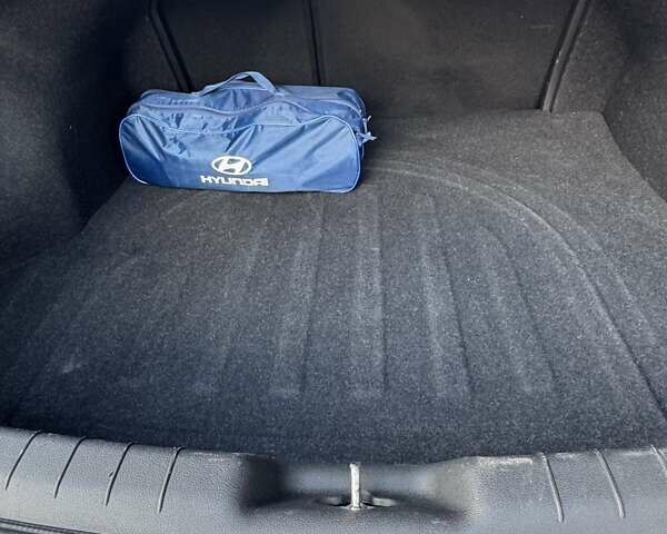 Серый Хендай Элантра, объемом двигателя 1.59 л и пробегом 40 тыс. км за 17500 $, фото 34 на Automoto.ua