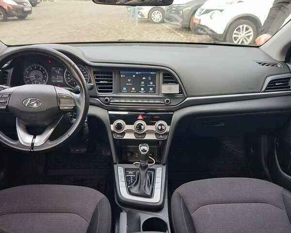 Серый Хендай Элантра, объемом двигателя 1.59 л и пробегом 108 тыс. км за 14500 $, фото 13 на Automoto.ua