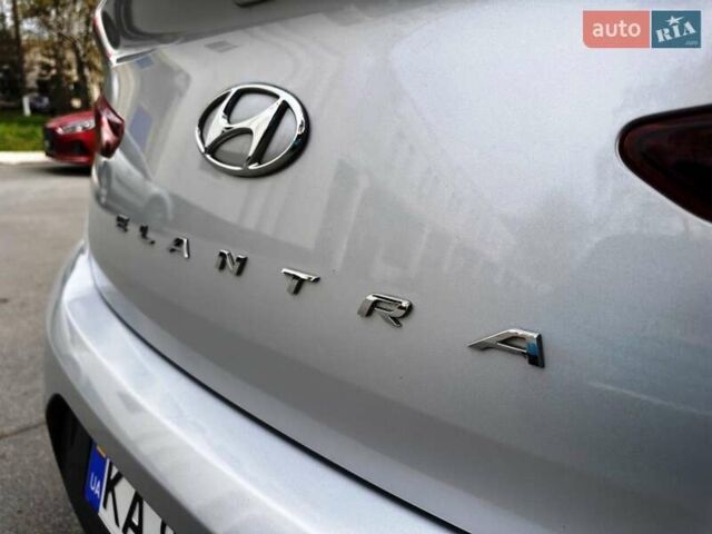 Серый Хендай Элантра, объемом двигателя 2 л и пробегом 132 тыс. км за 12700 $, фото 37 на Automoto.ua