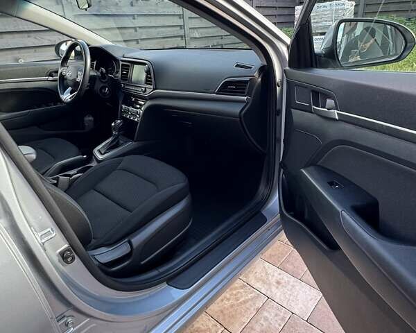 Серый Хендай Элантра, объемом двигателя 1.59 л и пробегом 40 тыс. км за 17500 $, фото 23 на Automoto.ua