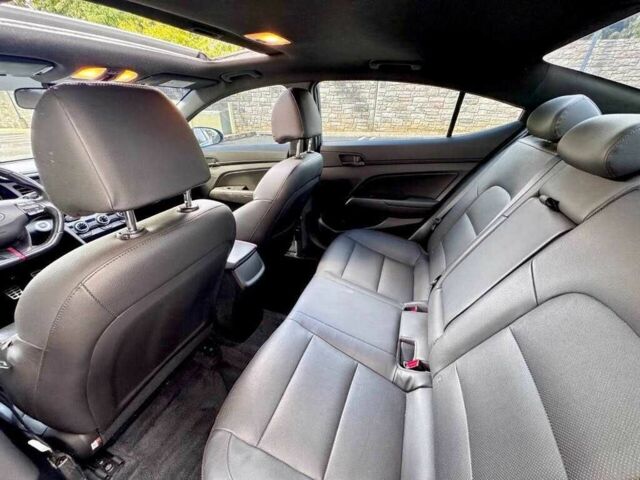 Хендай Элантра 2019 в Киеве на Automoto.ua Серый Хендай Элантра, объемом двигателя 1.6 л и пробегом 36 тыс. км за 5300 $, фото 1 на Automoto.ua