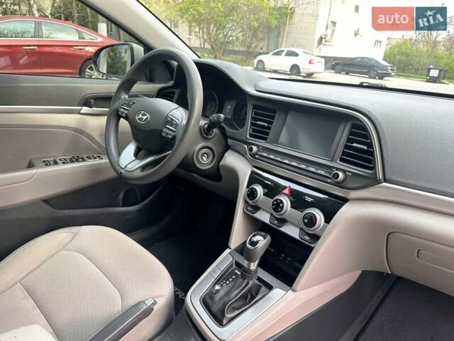 Серый Хендай Элантра, объемом двигателя 2 л и пробегом 132 тыс. км за 12700 $, фото 26 на Automoto.ua