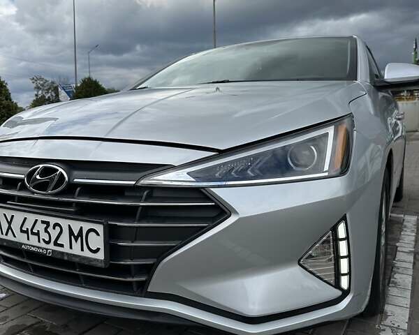 Серый Хендай Элантра, объемом двигателя 2 л и пробегом 62 тыс. км за 14700 $, фото 7 на Automoto.ua