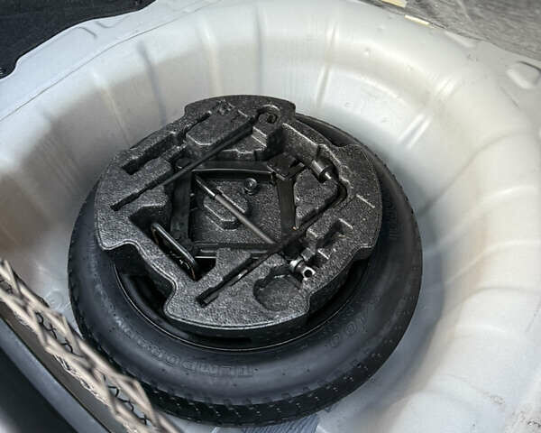 Серый Хендай Элантра, объемом двигателя 2 л и пробегом 92 тыс. км за 13800 $, фото 13 на Automoto.ua