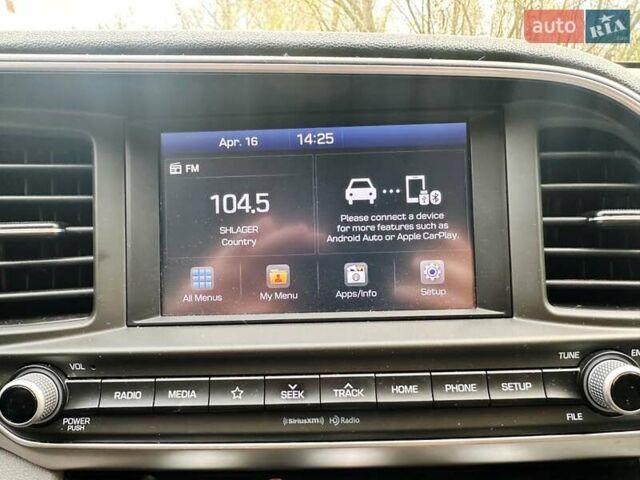 Серый Хендай Элантра, объемом двигателя 2 л и пробегом 132 тыс. км за 12700 $, фото 2 на Automoto.ua