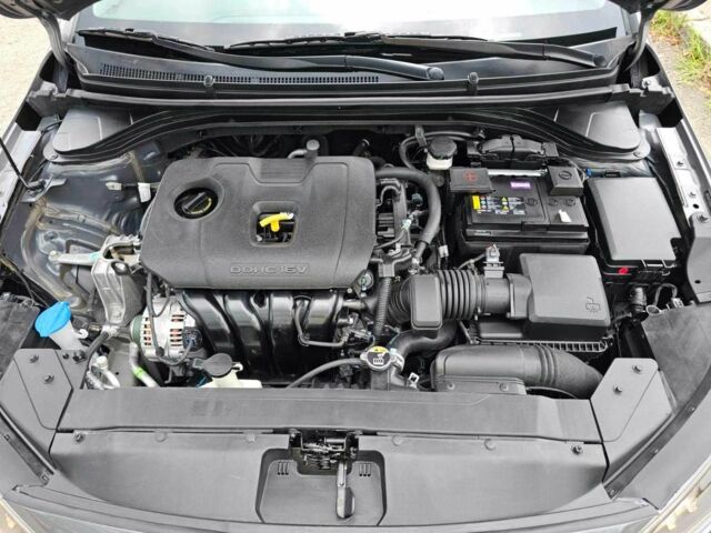 Серый Хендай Элантра, объемом двигателя 2 л и пробегом 24 тыс. км за 16100 $, фото 18 на Automoto.ua