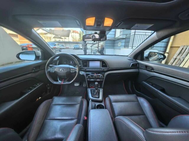 Серый Хендай Элантра, объемом двигателя 1.6 л и пробегом 220 тыс. км за 15000 $, фото 4 на Automoto.ua