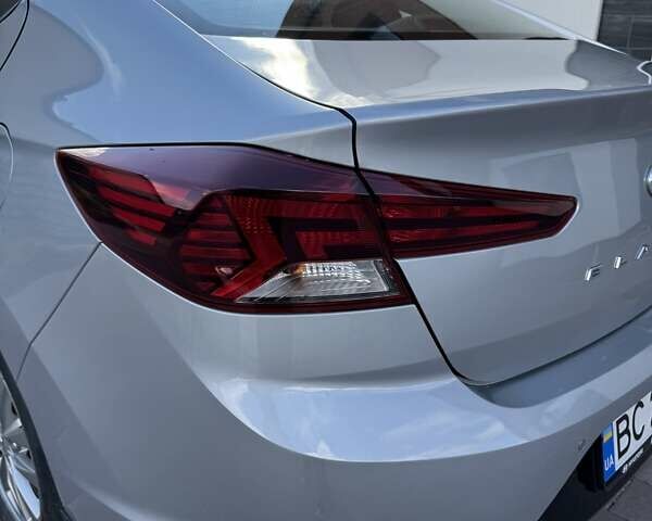 Серый Хендай Элантра, объемом двигателя 1.59 л и пробегом 40 тыс. км за 17500 $, фото 10 на Automoto.ua