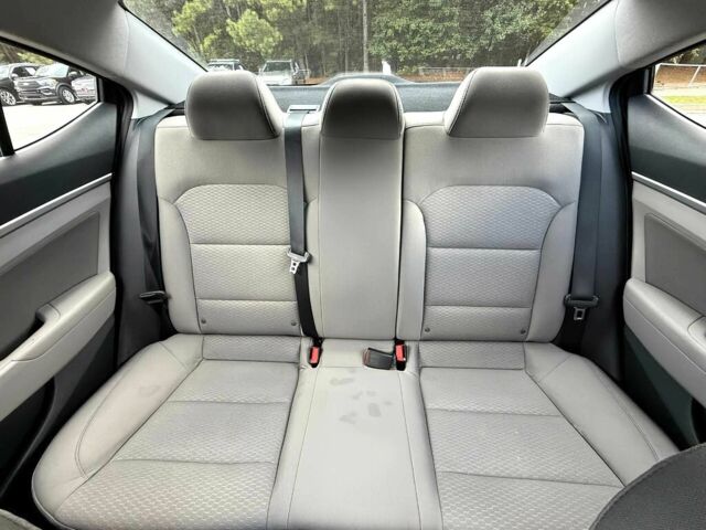 Серый Хендай Элантра, объемом двигателя 2 л и пробегом 33 тыс. км за 5200 $, фото 9 на Automoto.ua