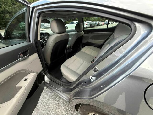 Серый Хендай Элантра, объемом двигателя 2 л и пробегом 33 тыс. км за 5200 $, фото 10 на Automoto.ua