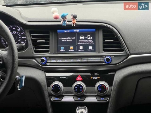 Серый Хендай Элантра, объемом двигателя 2 л и пробегом 62 тыс. км за 14800 $, фото 12 на Automoto.ua