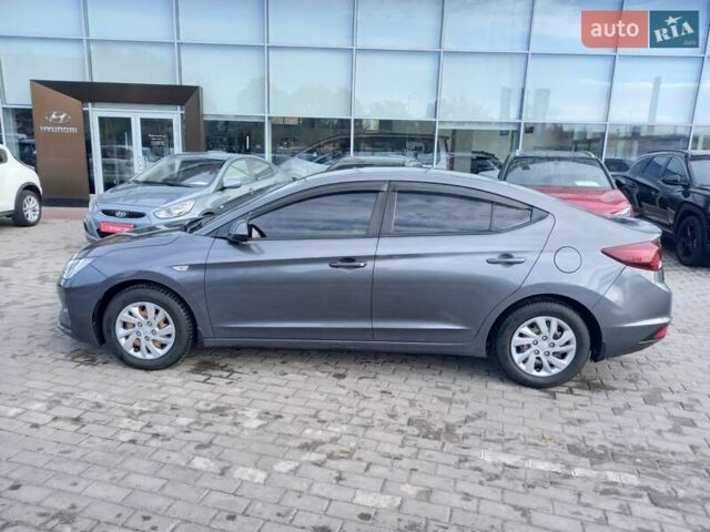 Серый Хендай Элантра, объемом двигателя 1.59 л и пробегом 108 тыс. км за 14500 $, фото 4 на Automoto.ua