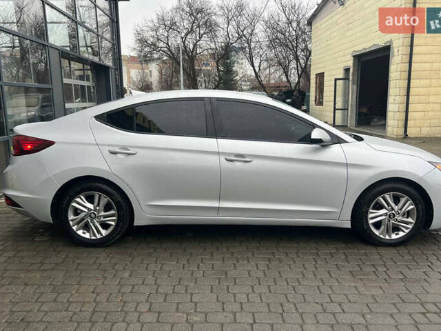 Серый Хендай Элантра, объемом двигателя 2 л и пробегом 62 тыс. км за 14800 $, фото 7 на Automoto.ua