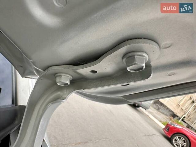 Серый Хендай Элантра, объемом двигателя 2 л и пробегом 132 тыс. км за 12700 $, фото 13 на Automoto.ua