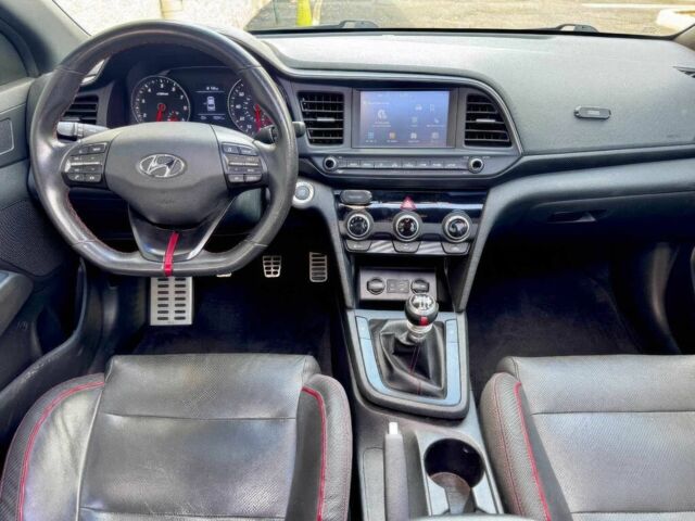 Хендай Элантра 2019 в Киеве на Automoto.ua Серый Хендай Элантра, объемом двигателя 1.6 л и пробегом 36 тыс. км за 5300 $, фото 9 на Automoto.ua