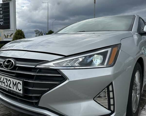 Серый Хендай Элантра, объемом двигателя 2 л и пробегом 62 тыс. км за 14700 $, фото 9 на Automoto.ua