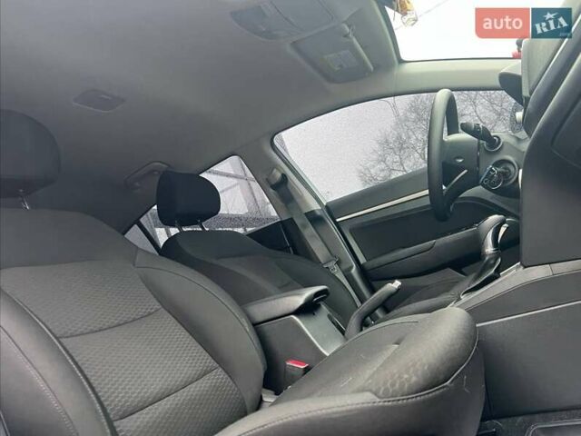 Серый Хендай Элантра, объемом двигателя 2 л и пробегом 62 тыс. км за 14800 $, фото 9 на Automoto.ua