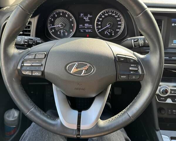 Серый Хендай Элантра, объемом двигателя 1.59 л и пробегом 40 тыс. км за 17500 $, фото 14 на Automoto.ua