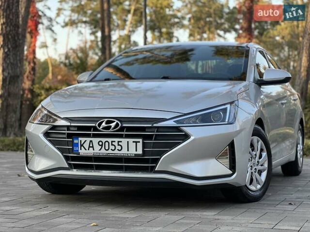 Серый Хендай Элантра, объемом двигателя 2 л и пробегом 92 тыс. км за 12900 $, фото 6 на Automoto.ua