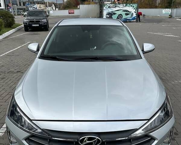 Серый Хендай Элантра, объемом двигателя 2 л и пробегом 62 тыс. км за 14700 $, фото 8 на Automoto.ua