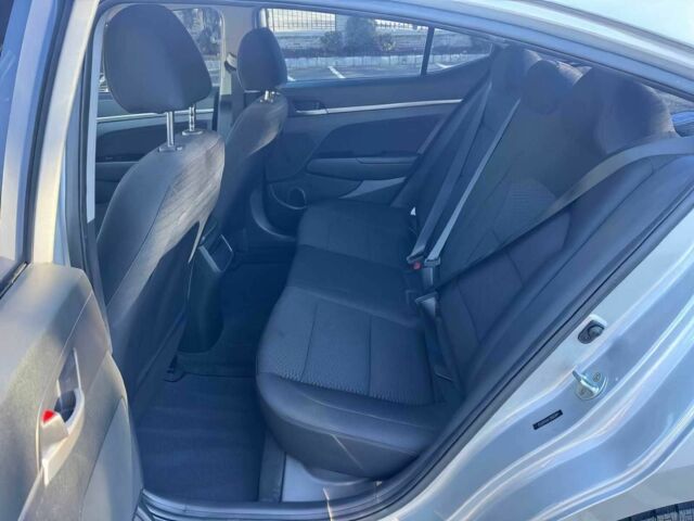 Серый Хендай Элантра, объемом двигателя 2 л и пробегом 45 тыс. км за 3900 $, фото 11 на Automoto.ua