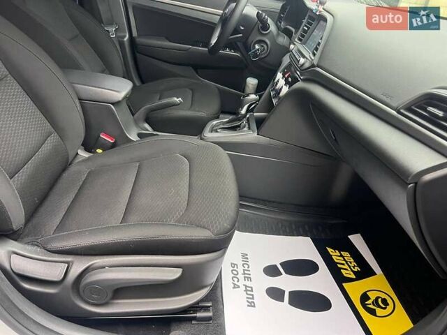 Серый Хендай Элантра, объемом двигателя 2 л и пробегом 62 тыс. км за 14800 $, фото 8 на Automoto.ua