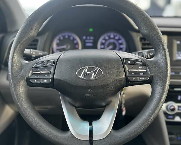 Серый Хендай Элантра, объемом двигателя 2 л и пробегом 66 тыс. км за 14900 $, фото 29 на Automoto.ua