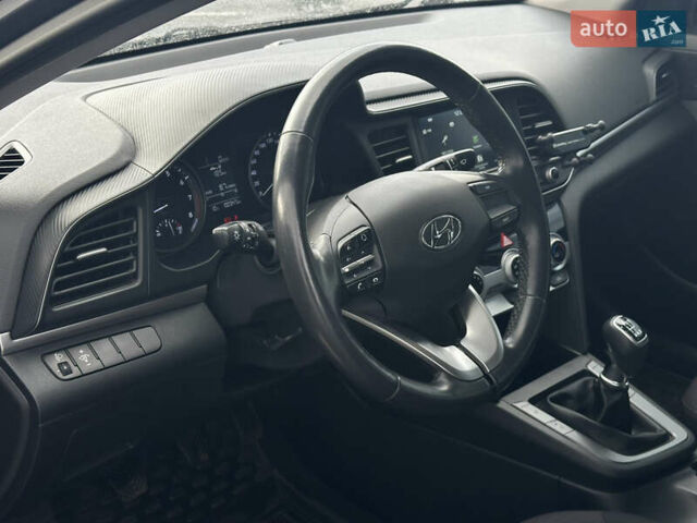 Хендай Элантра 2020 в Киеве на Automoto.ua Серый Хендай Элантра, объемом двигателя 1.59 л и пробегом 100 тыс. км за 13700 $, фото 16 на Automoto.ua