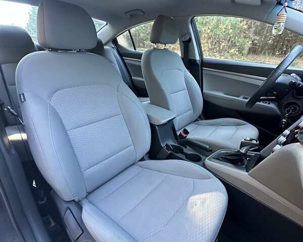 Серый Хендай Элантра, объемом двигателя 2 л и пробегом 66 тыс. км за 15500 $, фото 28 на Automoto.ua