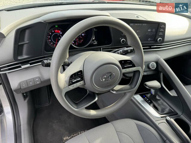 Хендай Элантра 2020 в Ивано-Франковске на Automoto.ua Серый Хендай Элантра, объемом двигателя 2 л и пробегом 113 тыс. км за 15000 $, фото 19 на Automoto.ua