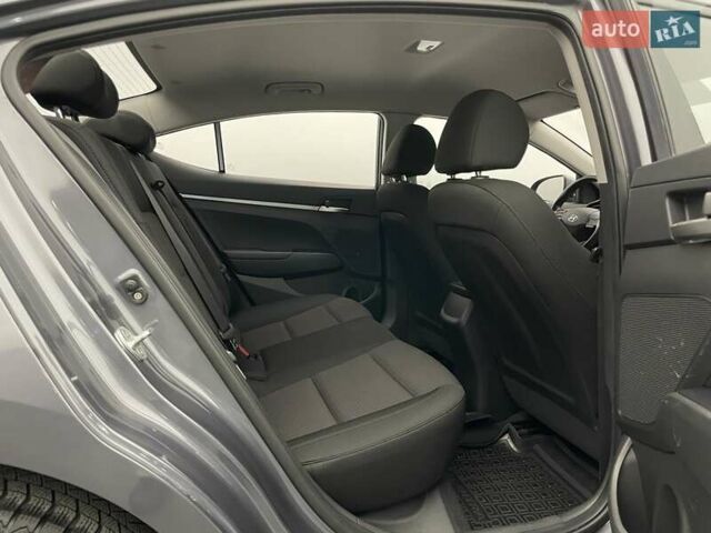 Серый Хендай Элантра, объемом двигателя 1.6 л и пробегом 94 тыс. км за 15754 $, фото 9 на Automoto.ua