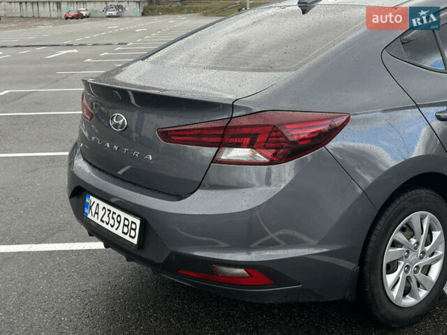 Хендай Элантра 2020 в Киеве на Automoto.ua Серый Хендай Элантра, объемом двигателя 1.59 л и пробегом 100 тыс. км за 13700 $, фото 7 на Automoto.ua