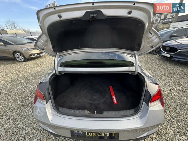 Хендай Элантра 2020 в Ивано-Франковске на Automoto.ua Серый Хендай Элантра, объемом двигателя 2 л и пробегом 113 тыс. км за 15000 $, фото 24 на Automoto.ua