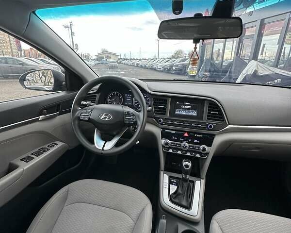 Серый Хендай Элантра, объемом двигателя 2 л и пробегом 66 тыс. км за 14900 $, фото 23 на Automoto.ua