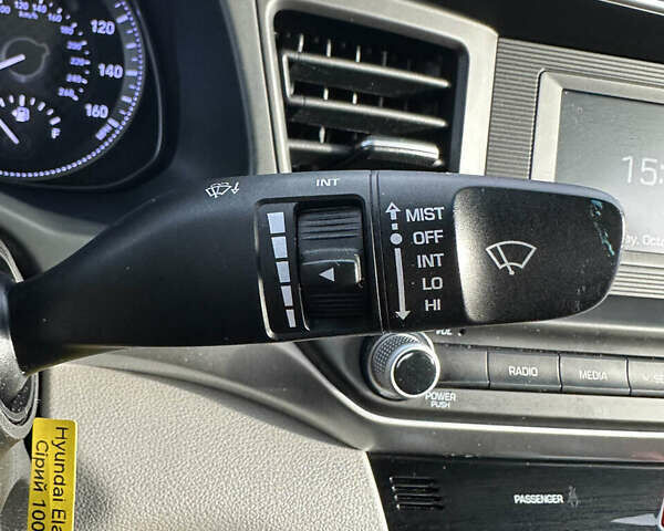 Сірий Хендай Елантра, об'ємом двигуна 2 л та пробігом 66 тис. км за 14900 $, фото 34 на Automoto.ua