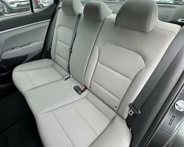 Сірий Хендай Елантра, об'ємом двигуна 2 л та пробігом 66 тис. км за 14900 $, фото 16 на Automoto.ua