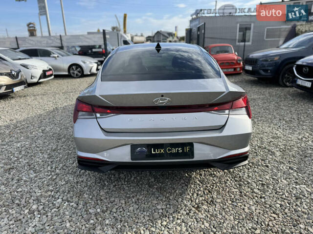 Хендай Элантра 2020 в Ивано-Франковске на Automoto.ua Серый Хендай Элантра, объемом двигателя 2 л и пробегом 113 тыс. км за 15000 $, фото 11 на Automoto.ua