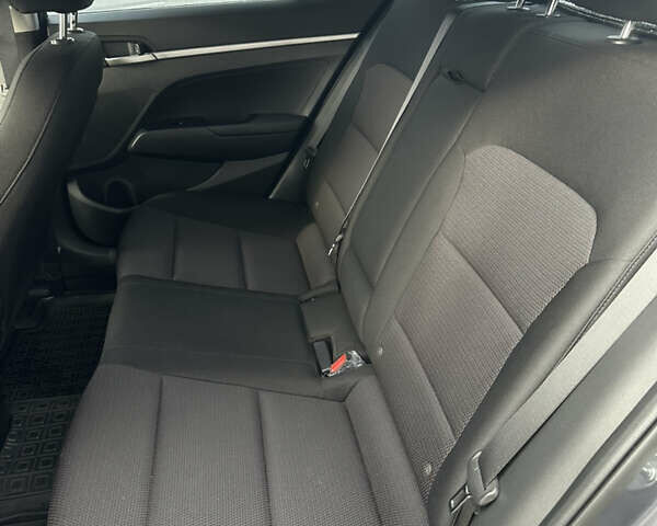 Хендай Элантра 2020 в Киеве на Automoto.ua Серый Хендай Элантра, объемом двигателя 1.59 л и пробегом 100 тыс. км за 13700 $, фото 25 на Automoto.ua