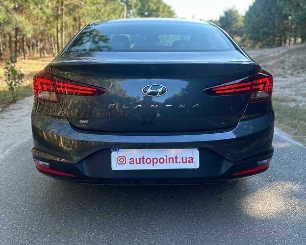 Серый Хендай Элантра, объемом двигателя 2 л и пробегом 66 тыс. км за 15500 $, фото 12 на Automoto.ua