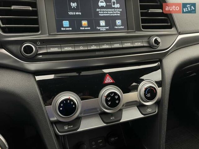 Серый Хендай Элантра, объемом двигателя 1.6 л и пробегом 94 тыс. км за 15754 $, фото 17 на Automoto.ua