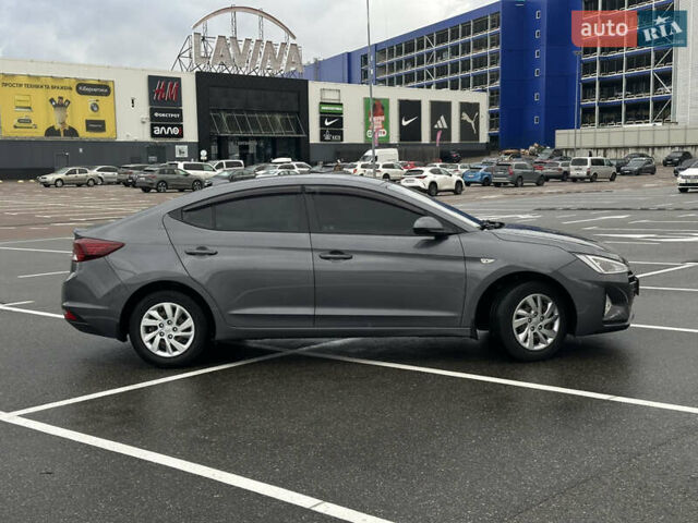 Хендай Элантра 2020 в Киеве на Automoto.ua Серый Хендай Элантра, объемом двигателя 1.59 л и пробегом 100 тыс. км за 13700 $, фото 5 на Automoto.ua