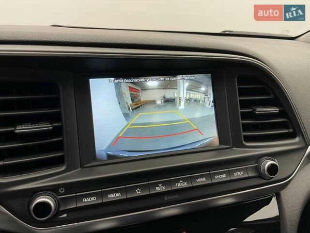 Серый Хендай Элантра, объемом двигателя 1.6 л и пробегом 94 тыс. км за 15754 $, фото 16 на Automoto.ua