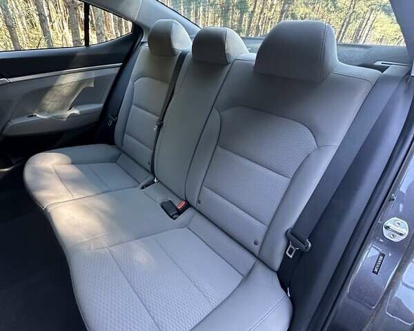 Серый Хендай Элантра, объемом двигателя 2 л и пробегом 66 тыс. км за 15500 $, фото 16 на Automoto.ua