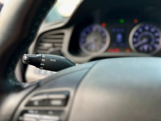 Серый Хендай Элантра, объемом двигателя 2 л и пробегом 83 тыс. км за 15600 $, фото 17 на Automoto.ua