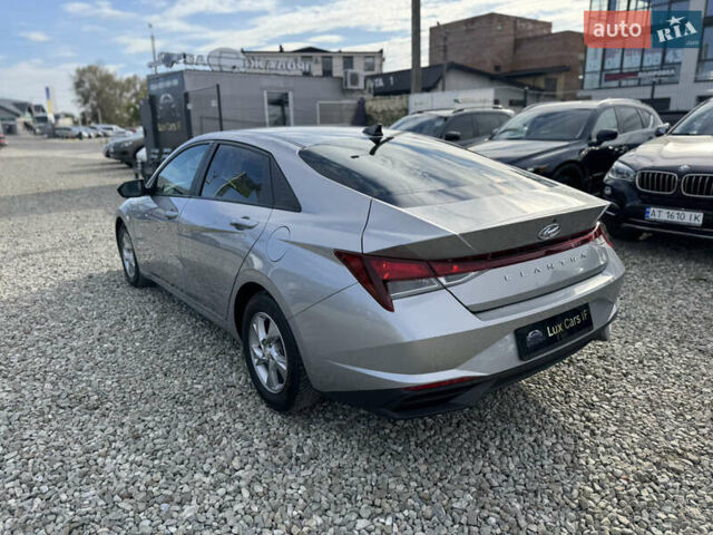 Хендай Элантра 2020 в Ивано-Франковске на Automoto.ua Серый Хендай Элантра, объемом двигателя 2 л и пробегом 113 тыс. км за 15000 $, фото 9 на Automoto.ua