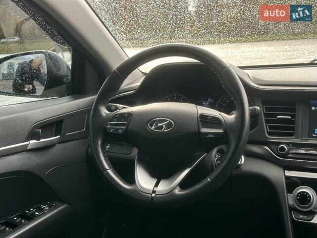 Хендай Элантра 2020 в Киеве на Automoto.ua Серый Хендай Элантра, объемом двигателя 1.59 л и пробегом 100 тыс. км за 13700 $, фото 17 на Automoto.ua