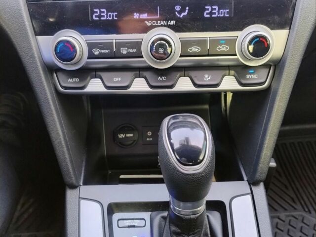 Серый Хендай Элантра, объемом двигателя 2 л и пробегом 85 тыс. км за 14450 $, фото 6 на Automoto.ua