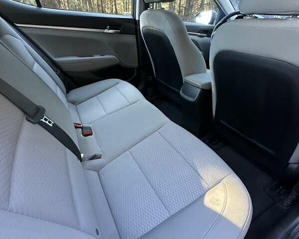 Серый Хендай Элантра, объемом двигателя 2 л и пробегом 66 тыс. км за 15500 $, фото 29 на Automoto.ua