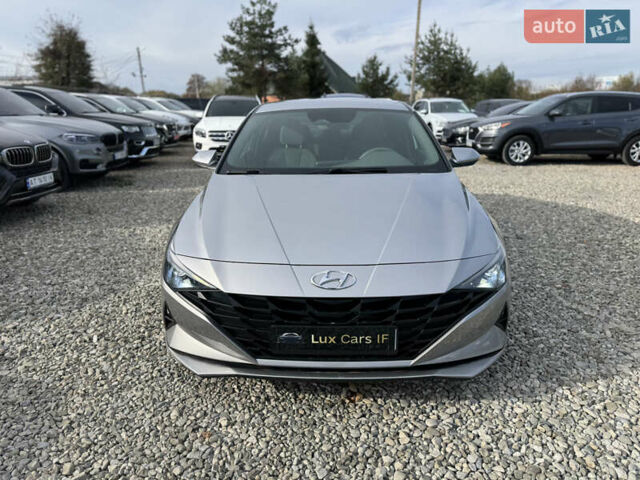 Хендай Элантра 2020 в Ивано-Франковске на Automoto.ua Серый Хендай Элантра, объемом двигателя 2 л и пробегом 113 тыс. км за 15000 $, фото 4 на Automoto.ua